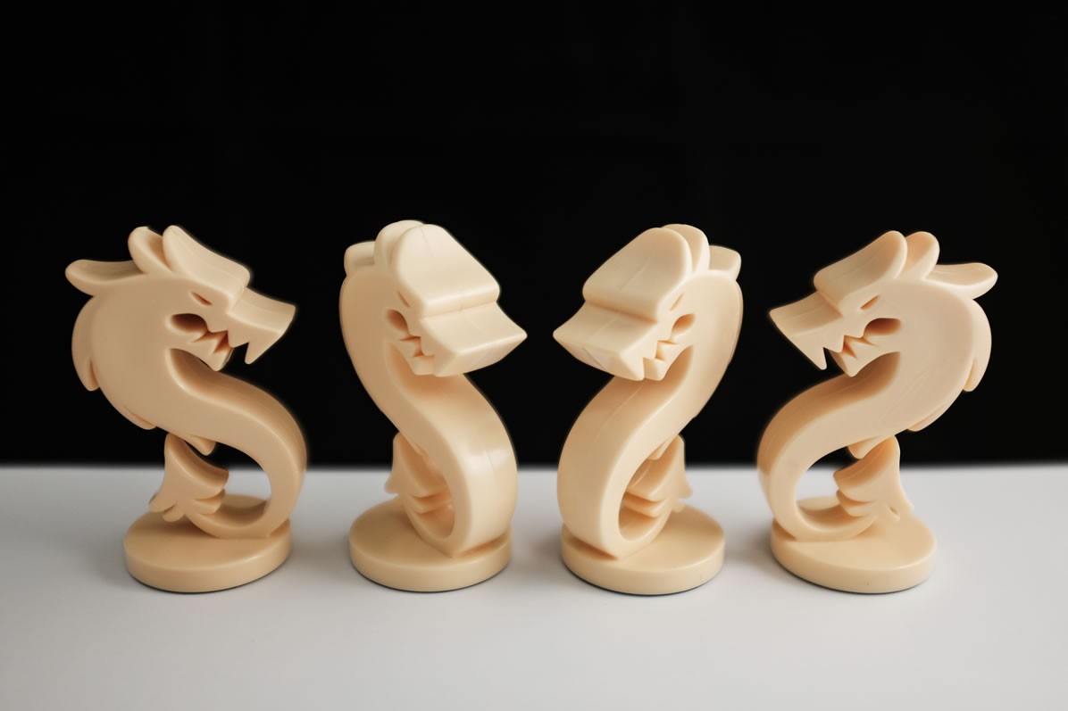 Le dragon - un set de deux nouvelles pièces pour une partie d'échecs - 03b3b95d5683f4e84e4941ab328018e6