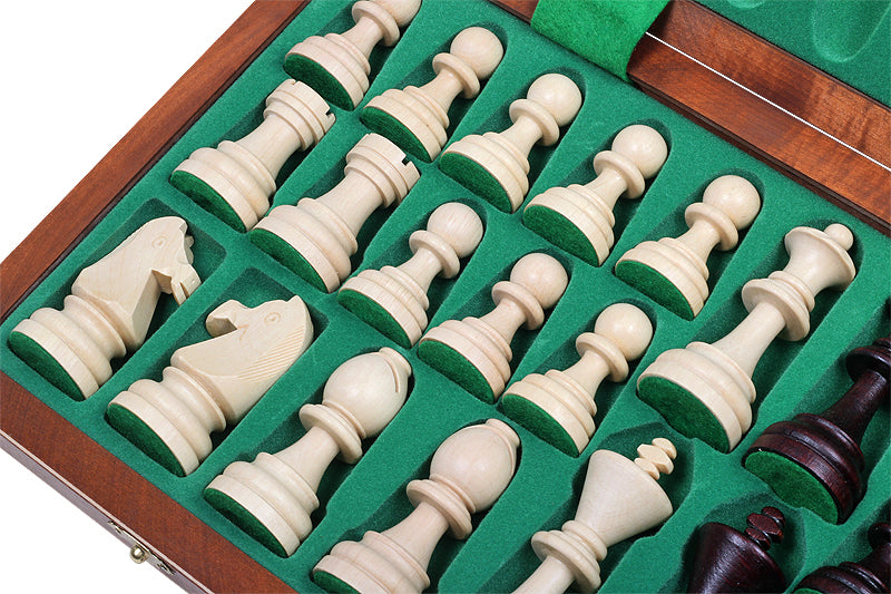 Jeu d'échecs DE TOURNOI No 7 en bois de charme avec l'échiquier en marqueterie de bois d'acajou et sycomore, de grande taille (50 x 50cm) - Ensemble Complet - Jeu d'échecs DE TOURNOI No 7 en bois de charme avec l'échiquier en marqueterie de bois d'acajou et sycomore, de grande taille (50 x 50cm) - Ensemble Complet
