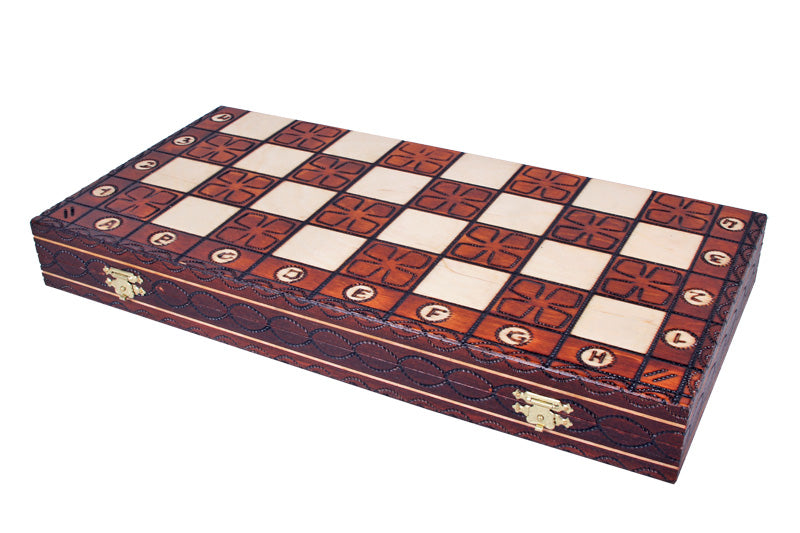 Jeu d'Echecs JUNIOR en bois de charme, de taille moyenne (42 x 42cm) - Ensemble Complet - Jeu d'Echecs JUNIOR en bois de charme, de taille moyenne (42 x 42cm) - Ensemble Complet