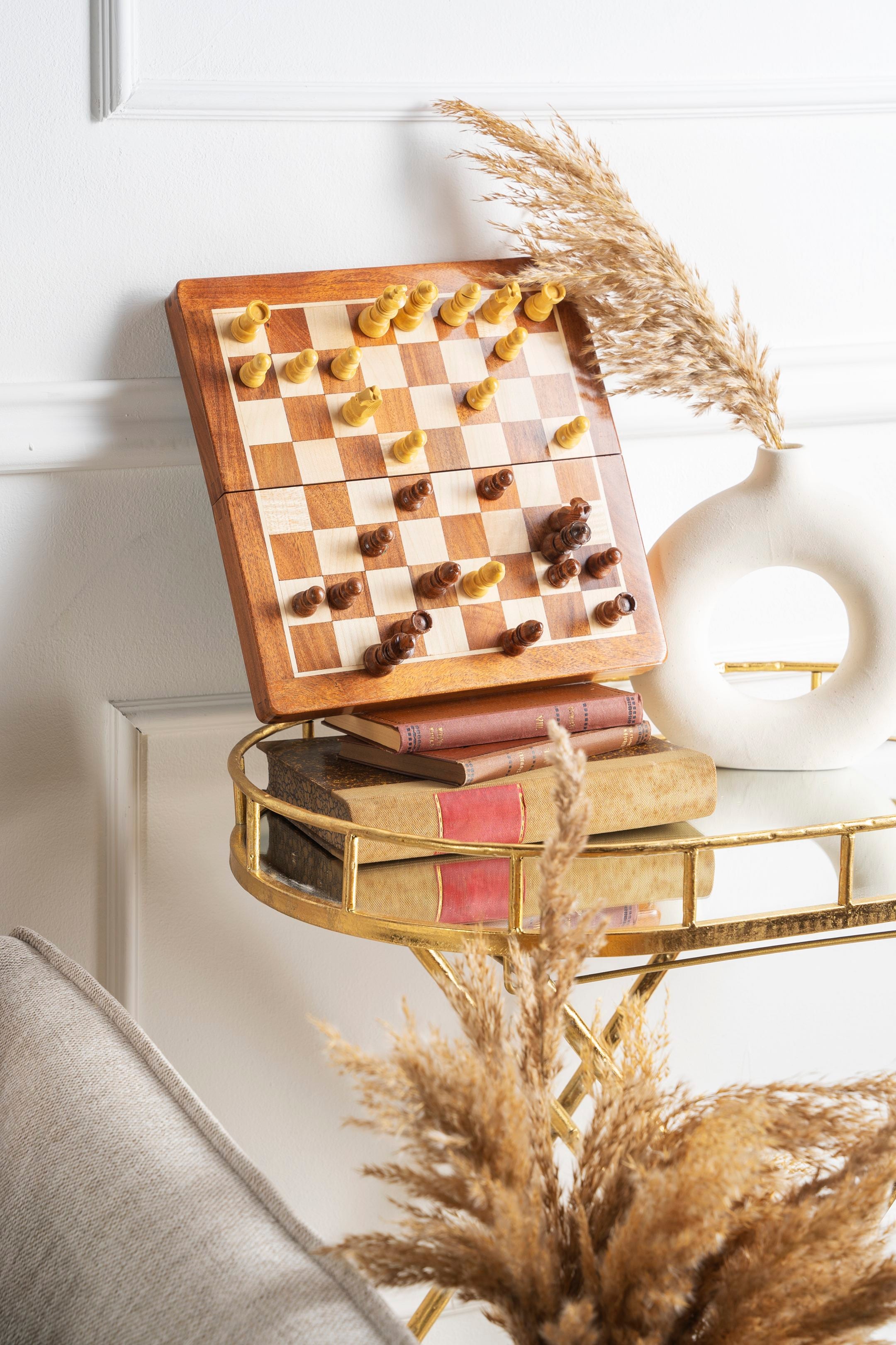 MAGNETIC Schach Mini mit eingelegtem Schachbrett 18 cm - MAGNETIC Schach Mini mit eingelegtem Schachbrett 18 cm