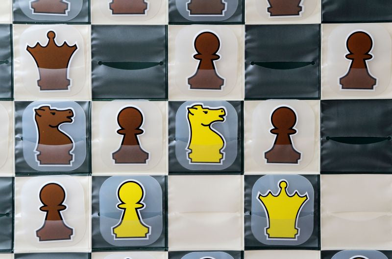 Échiquier murale encastrable roulable - L'ensemble complet (échiquier + pièces + sac)) - Échiquier murale encastrable roulable - L'ensemble complet (échiquier + pièces + sac))