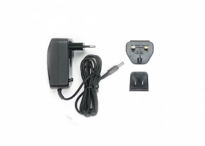 DGT USB charger for Bluetooth and USB e-boards - zasilacz do szachownic Bluetooth i USB (stary model) - DGT USB charger for Bluetooth and USB e-boards - zasilacz do szachownic Bluetooth i USB (stary model)