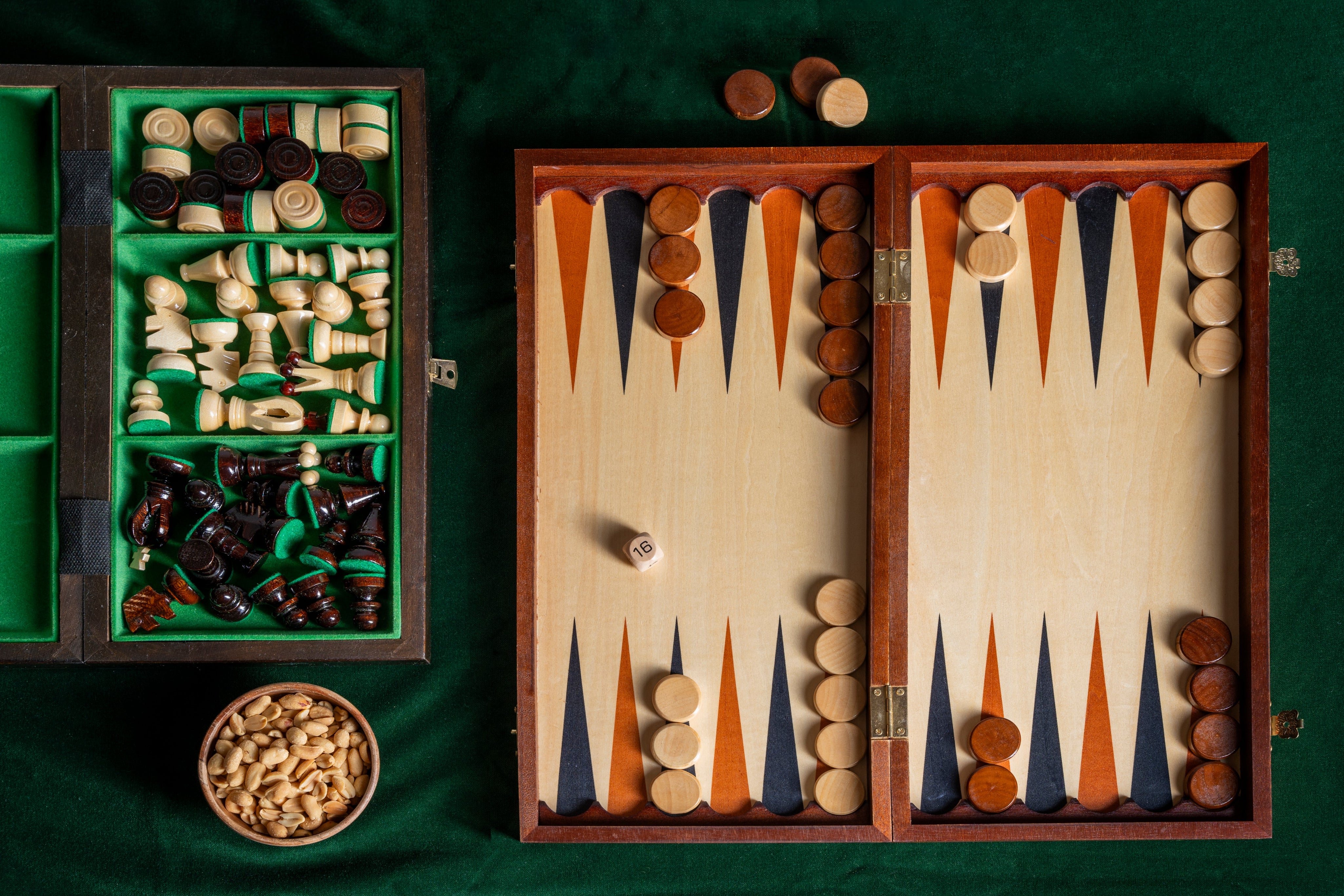 Damas, Go, Backgammon y ajedrez alternativo