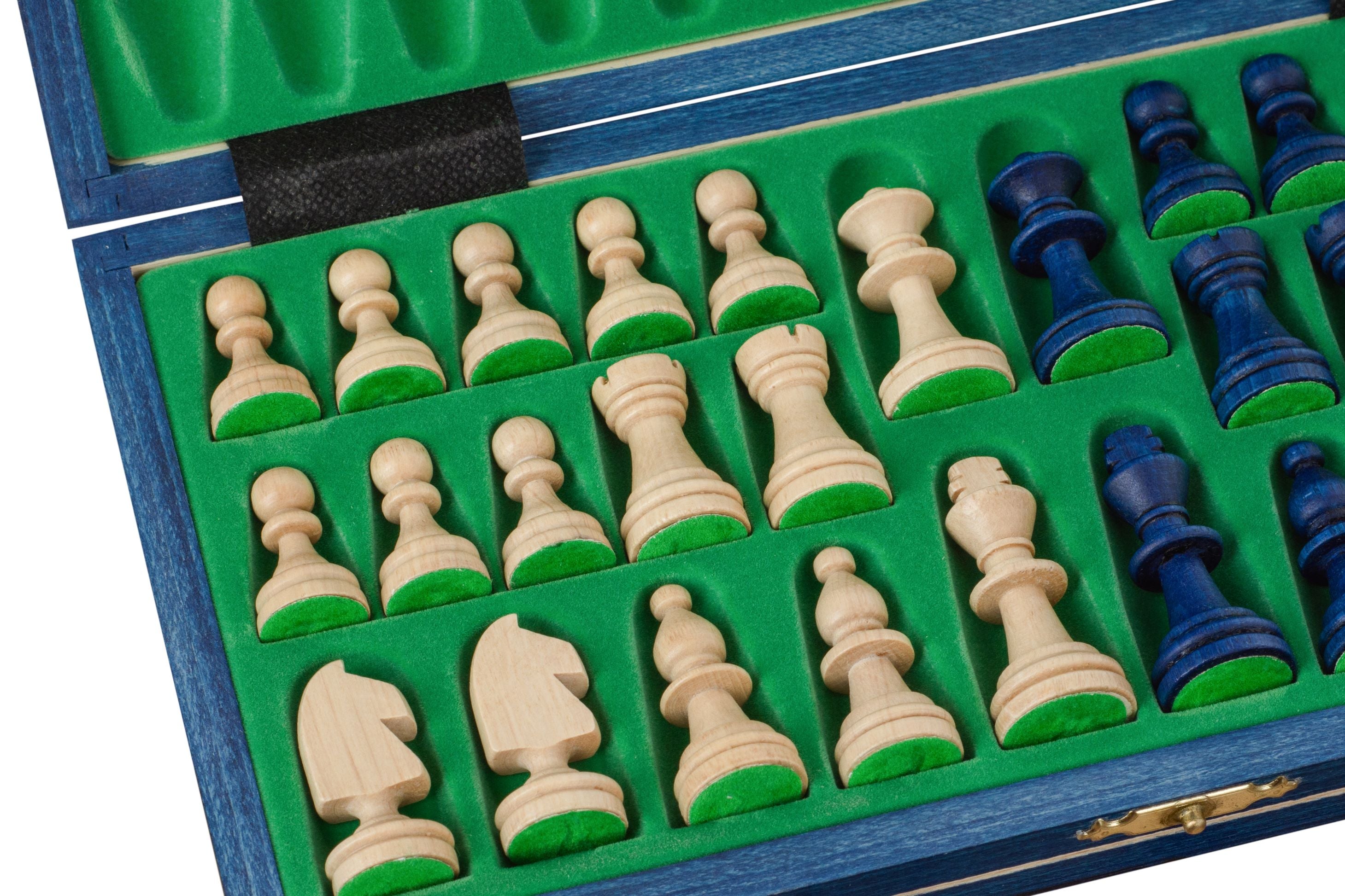 Jeu d'échecs MAGNETIQUE Bleu pliant en bois de charme de petite taille (27 x 27cm) - Ensemble Complet - Jeu d'échecs MAGNETIQUE Bleu pliant en bois de charme de petite taille (27 x 27cm) - Ensemble Complet