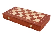 Jeu d'échecs DE TOURNOI No 4 en bois de charme avec l'échiquier en marqueterie de bois d'acajou et sycomore, de petite taille (42 x 42cm) - Ensemble Complet