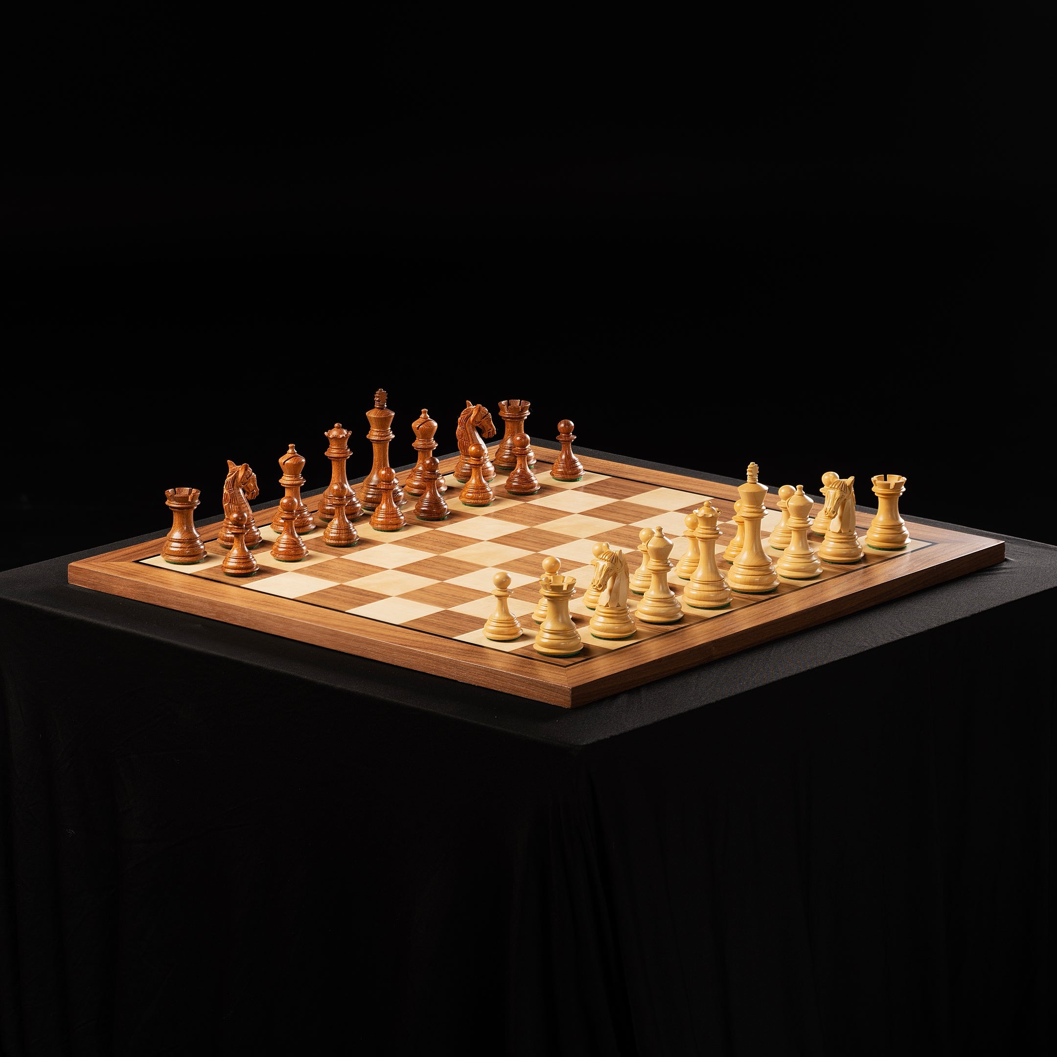Pièces d'échecs Colombian en bois d'acacia et de buis - Taille 3,75'' - Pièces d'échecs Colombian en bois d'acacia et de buis - Taille 3,75''