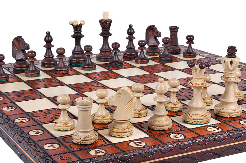 Jeu d'Echecs JUNIOR en bois de charme, de taille  moyenne (42 x 42cm) - Ensemble Complet - Jeu d'Echecs JUNIOR en bois de charme, de taille  moyenne (42 x 42cm) - Ensemble Complet