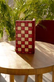 Zusammenklappbares magnetisches Schachspiel aus Holz „Kirsche“ – Feldgröße 30 mm, König 55 mm, Gravur möglich