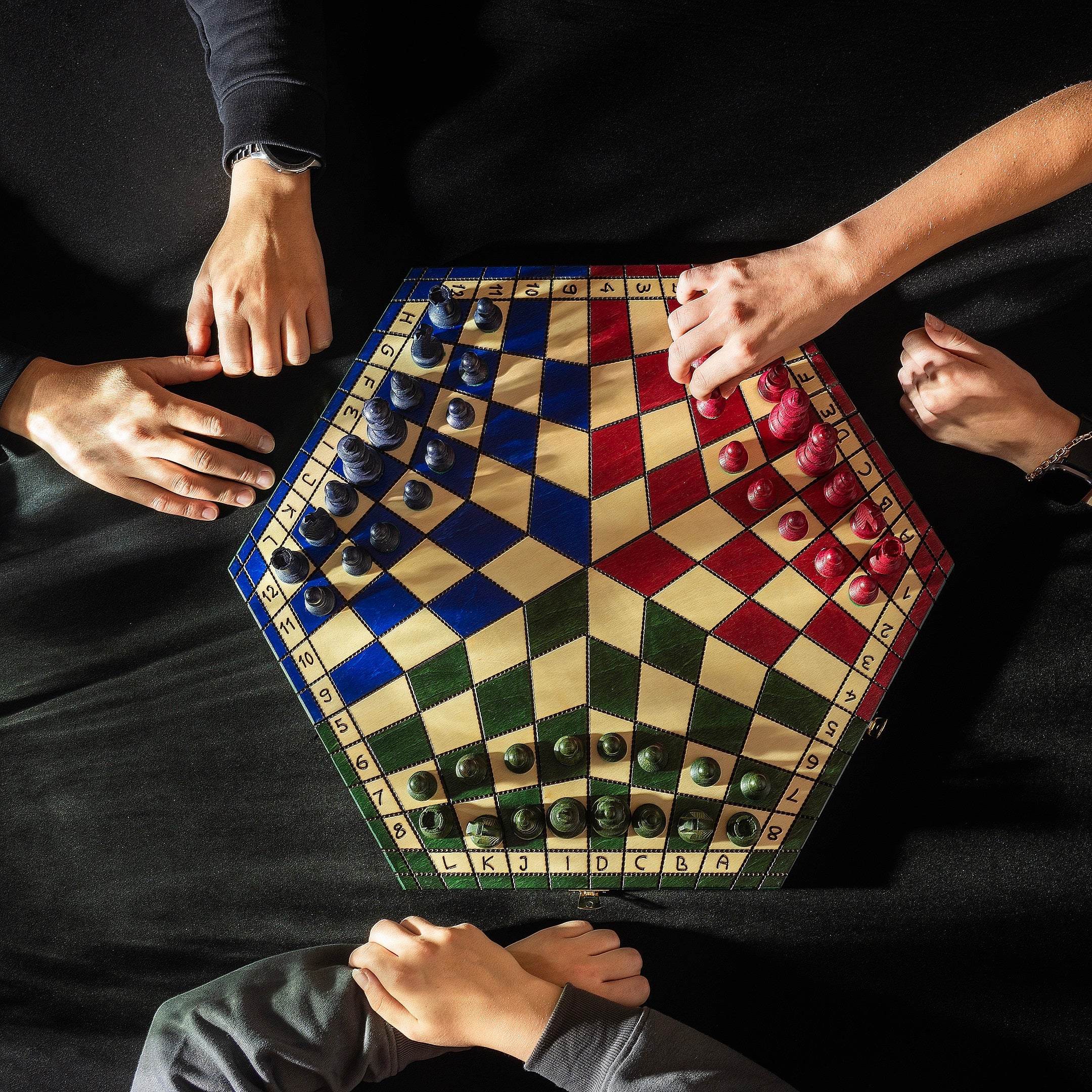 FOR THREE PLAYERS – LARGE TRICOLOUR - FOR THREE PLAYERS – LARGE TRICOLOUR