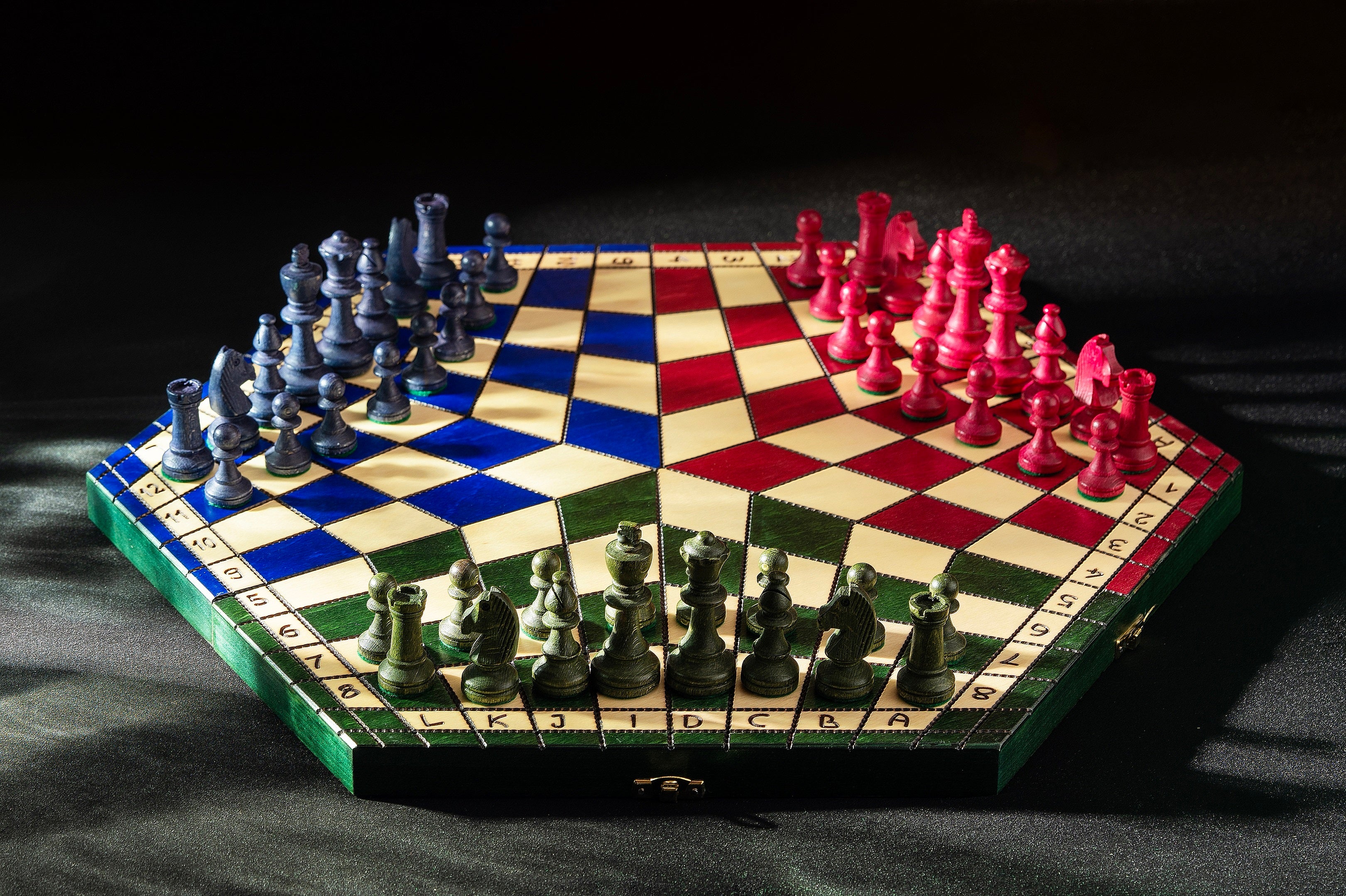 FOR THREE PLAYERS – LARGE TRICOLOUR - FOR THREE PLAYERS – LARGE TRICOLOUR