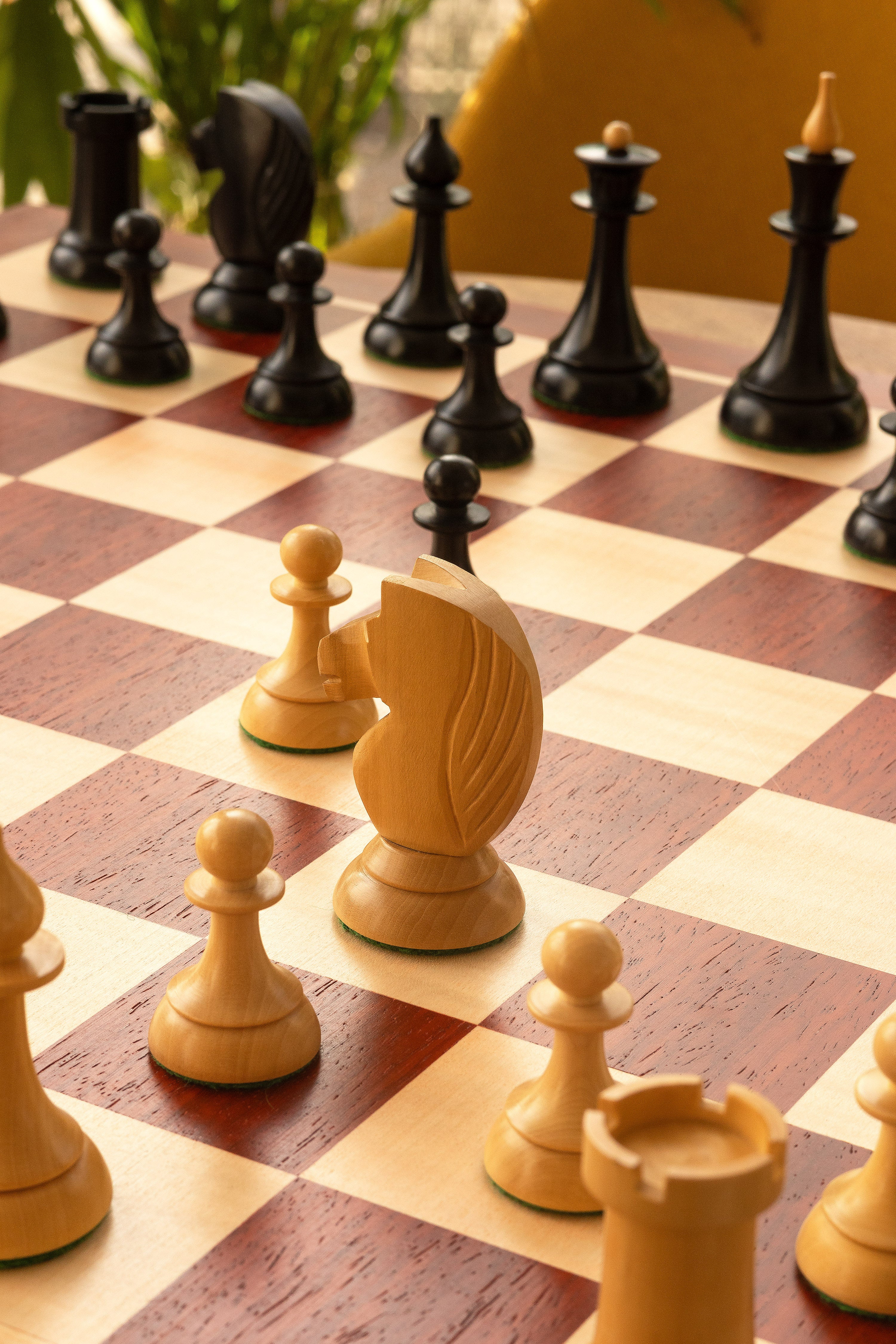 Figury szachowe Queen's Gambit 1957 Bukszpan hebanizowany 3,75 cala - Figury szachowe Queen's Gambit 1957 Bukszpan hebanizowany 3,75 cala