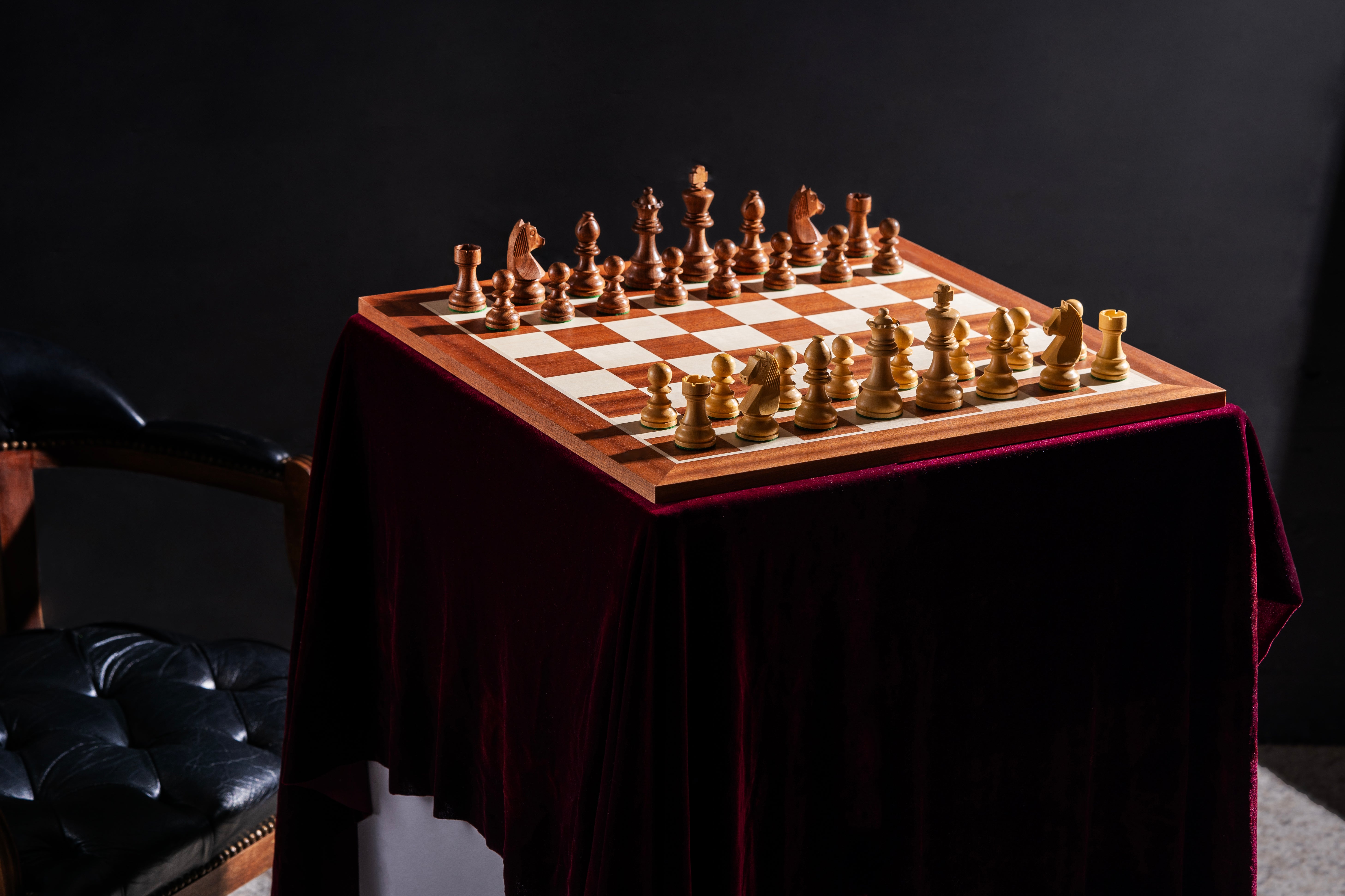 Tournament chess set No. 5 - 50mm board + German Knight 3.5" pieces - Tournament chess set No. 5 - 50mm board + German Knight 3.5" pieces