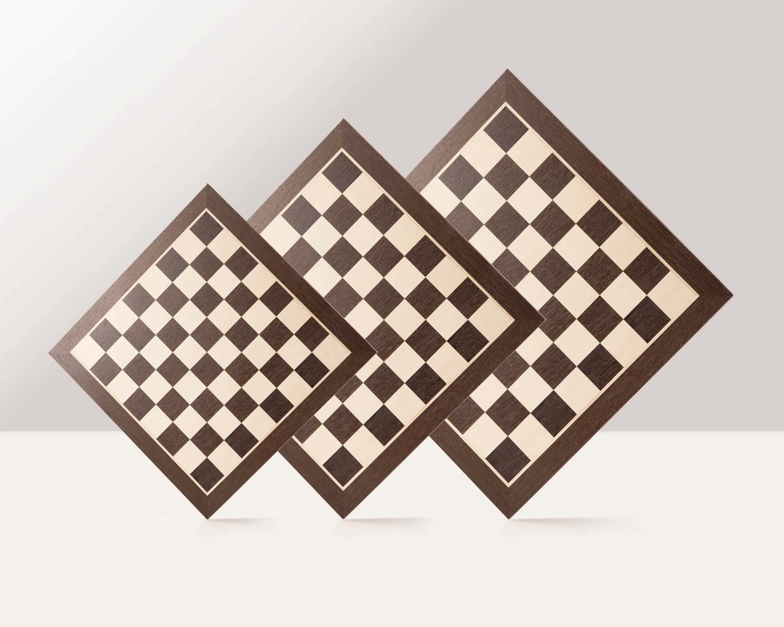 deska-szachowa-nr-5-bez-opisu-wenge-klon-intarsja-d50wengewo_1fb46db6-0499-43ea-bcc8-ca50ca5e048e.jpg
