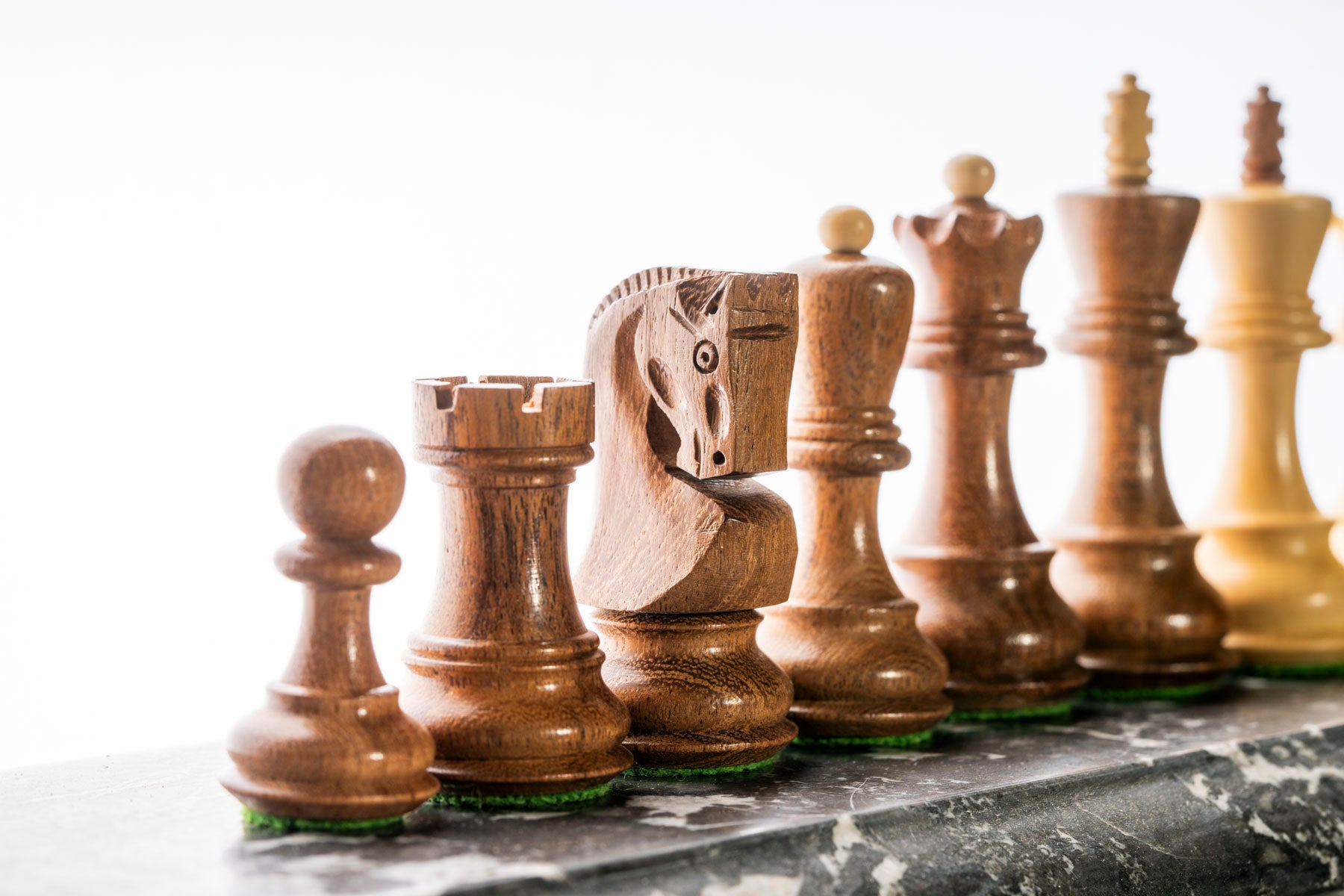 Pièces d'échecs Zagreb en bois d'acacia et de buis - Taille 3,75'' - Pièces d'échecs Zagreb en bois d'acacia et de buis - Taille 3,75''
