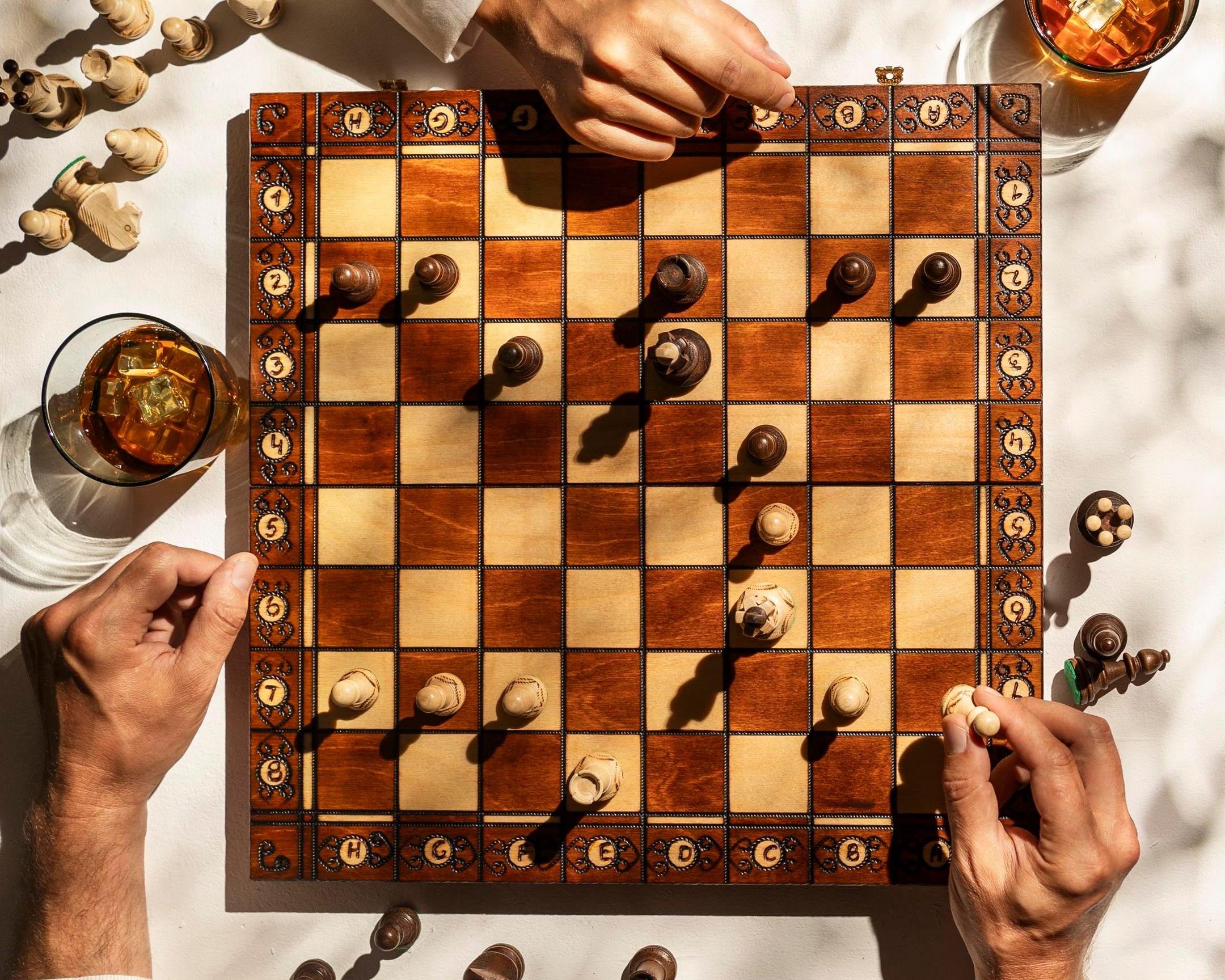 szachy-senator-42x42cm-klasyczne-drewniane-szachy-idealne-na-prezent-chw5brown_89f7d6ce-40f9-42ad-b152-8f042a64608d.jpg