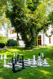 Garden Giant Chess Set With Plastic Board