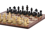 Échiquier en marqueterie de bois de padouk et sycomore  + Pièces d'échecs Timeless Ebonized - Ensemble de taille 5