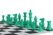 Pièces d'échecs vertes en plastique feutrées de taille 6